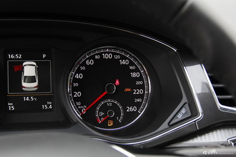 2017款帕萨特1.8T自动御尊版330TSI DSG