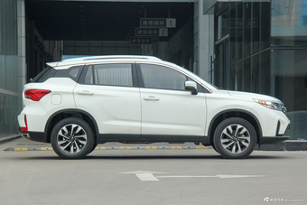 2018款传祺GS4 1.3T手动两驱精英版200T