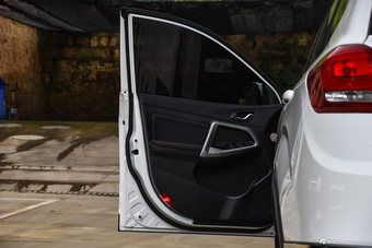 2016款瑞虎5 1.5T手动卓越信赖版