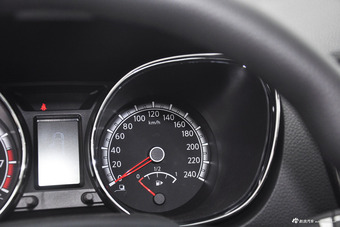 2015款启辰T70 2.0L自动睿行版