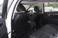 2016款英菲尼迪Q50L 2.0T自动舒适版