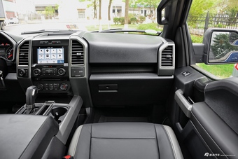 2017款福特F150 猛禽 3.5TT 标准型 美规
