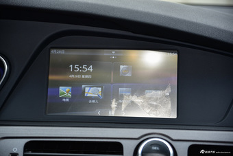 2016款荣威e550 1.5L自动旗舰版