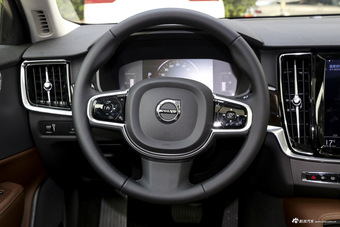 2017款沃尔沃S90 2.0T自动T4智远版