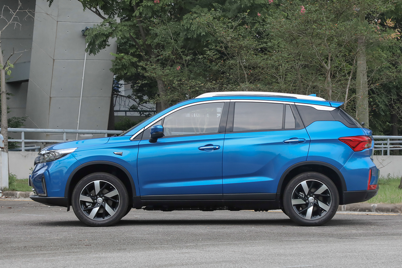 实拍|广汽丰田纯电动SUV ix4 补贴后仅16万