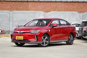 2018款北汽新能源EU5 R500智尚版图片