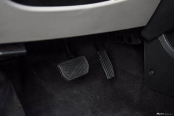 2017款奔奔mini-e 舒适型