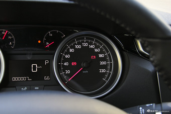 2018款东风标致408改款1.6T自动豪华版350THP