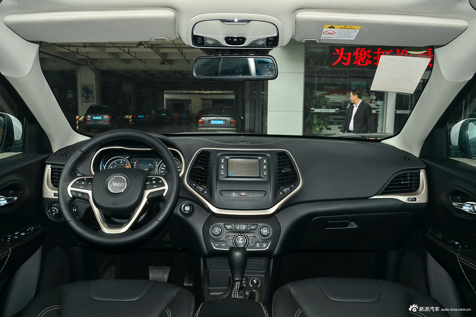 2017款自由光2.4L自动领先版