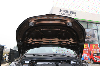 2017款柯迪亚克1.8T自动330TSI两驱舒适版5座 