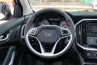 2018款驭胜S350 2.0T自动四驱柴油超豪华版5座