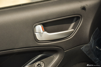 2016款起亚K3 1.6L手动GL