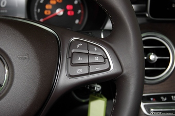 2017款奔驰GLC300 2.0T自动 4MATIC豪华型