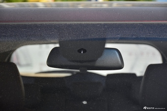 2017款宝骏560 1.5T DCT旗舰型7座