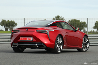 2016款雷克萨斯LC基本型