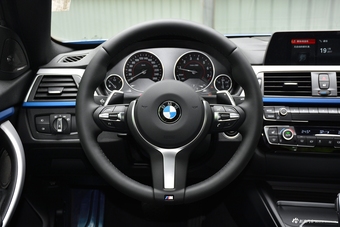 2017款宝马4系2.0T自动425i Gran Coupe尊享型M运动套装