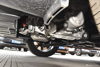 2017款风神AX4 1.6L自动潮尚型