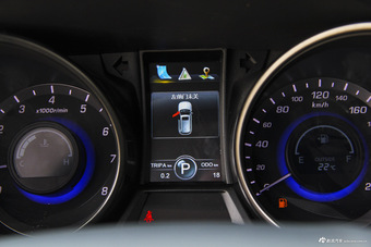 2016款长安CS75 1.8T自动精英型国4