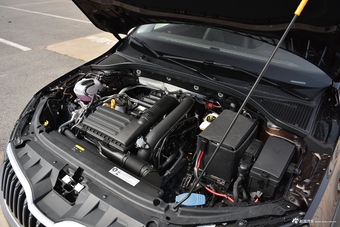 2018款明锐旅行版1.2T TSI230 DSG豪华版