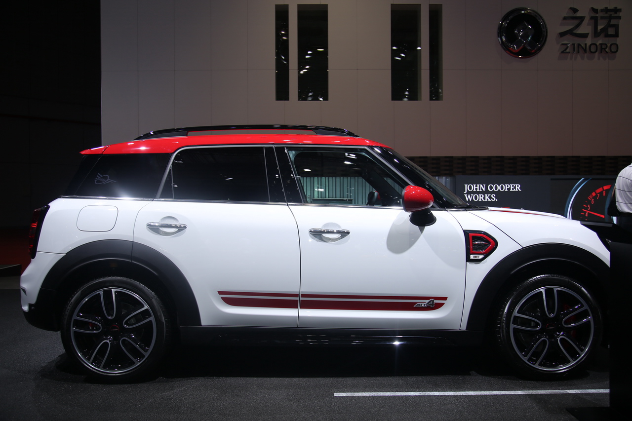 MINI COUNTRYMAN
