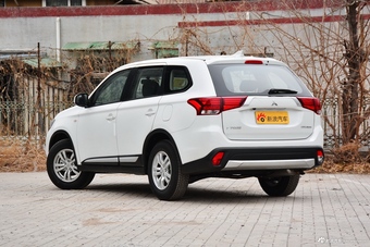 2018款欧蓝德2.0L自动两驱风尚版5座