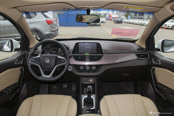 2017款宝骏310W 1.5L手动豪华型国V图片