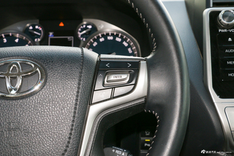 2018款普拉多3.5L自动TX-L后挂备胎