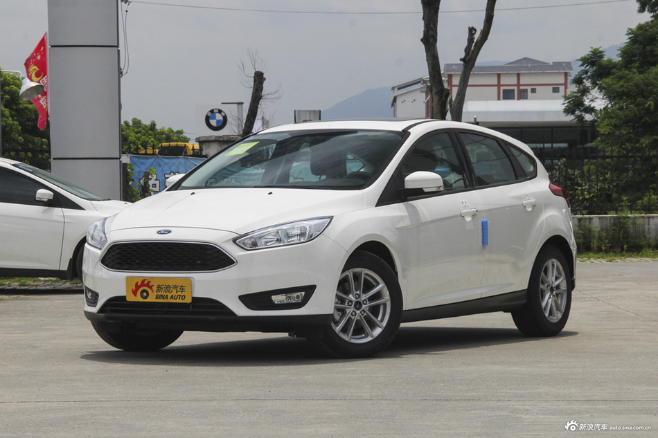 2018款福克斯两厢1.6L自动风尚型智行版