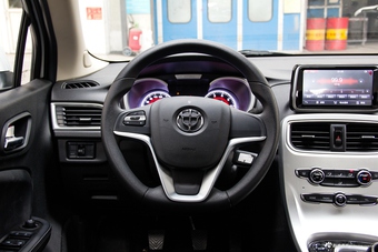 2017款中华H3 1.5L手动精英型