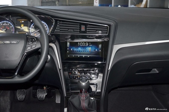 2018款启辰D60 1.6L手动智联精英版