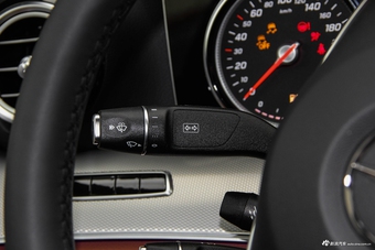 2017款奔驰E级2.0T自动 300运动型