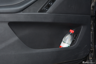 2017上汽大通D90 2.0T自动两驱水星