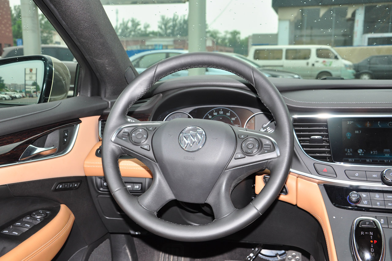 2016款君越2.0T自动旗舰型28T