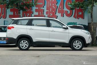 2018款五菱宏光S3 1.5L手动舒适型