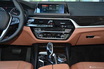 2018款宝马5系2.0T自动528Li上市特别版