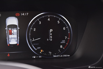 2018款沃尔沃XC60 2.0T自动四驱T5智雅豪华版