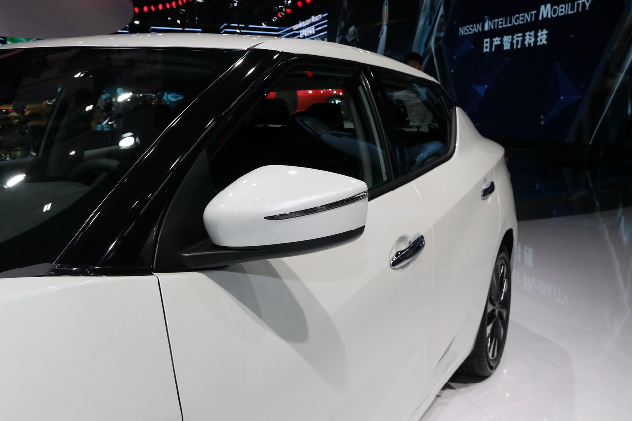 2018广州车展实拍：LANNIA蓝鸟