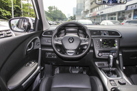 2016款科雷嘉2.0L自动两驱尊贵版