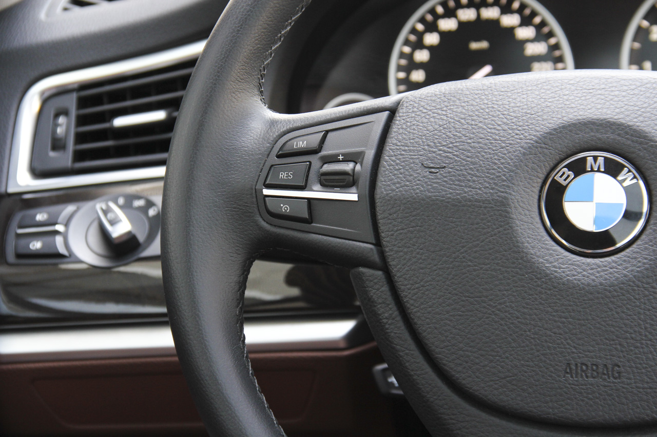 2015款宝马5系GT 2.0T自动528i领先型