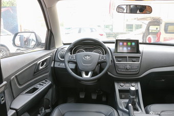 2018款奔腾X40网红版 1.6L手动豪华型