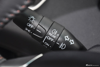 2016款纳5 1.8T自动旗舰型