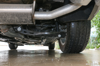 2018款探界者2.0T自动四驱捍界版550T