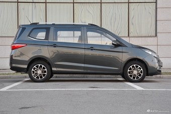 2017款欧尚1.5L手动标准型