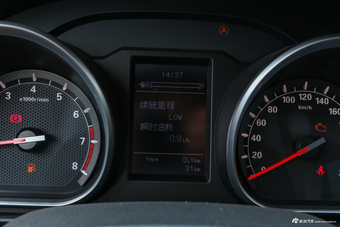 2016款奔腾B50 1.6L手动豪华型