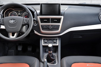 2017款奔腾X40 1.6L手动