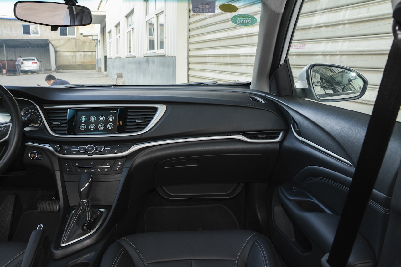 2017款英朗1.5L自动豪华型15N