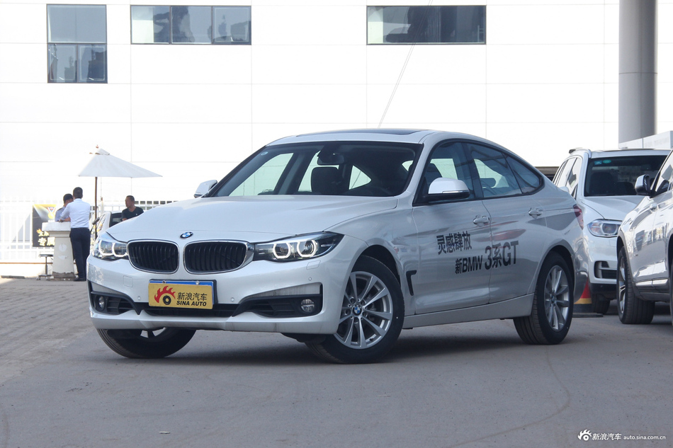 2017款宝马3系GT 2.0L自动320i时尚型