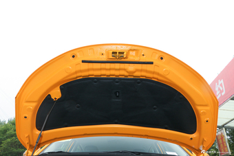 2018款风神AX4 1.6L手动潮尚型天窗版