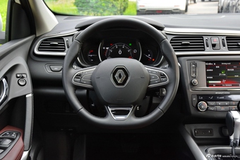 2017款科雷嘉2.0L自动四驱尊贵版