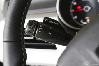 2016款吉利博越2.0L手动智尚型